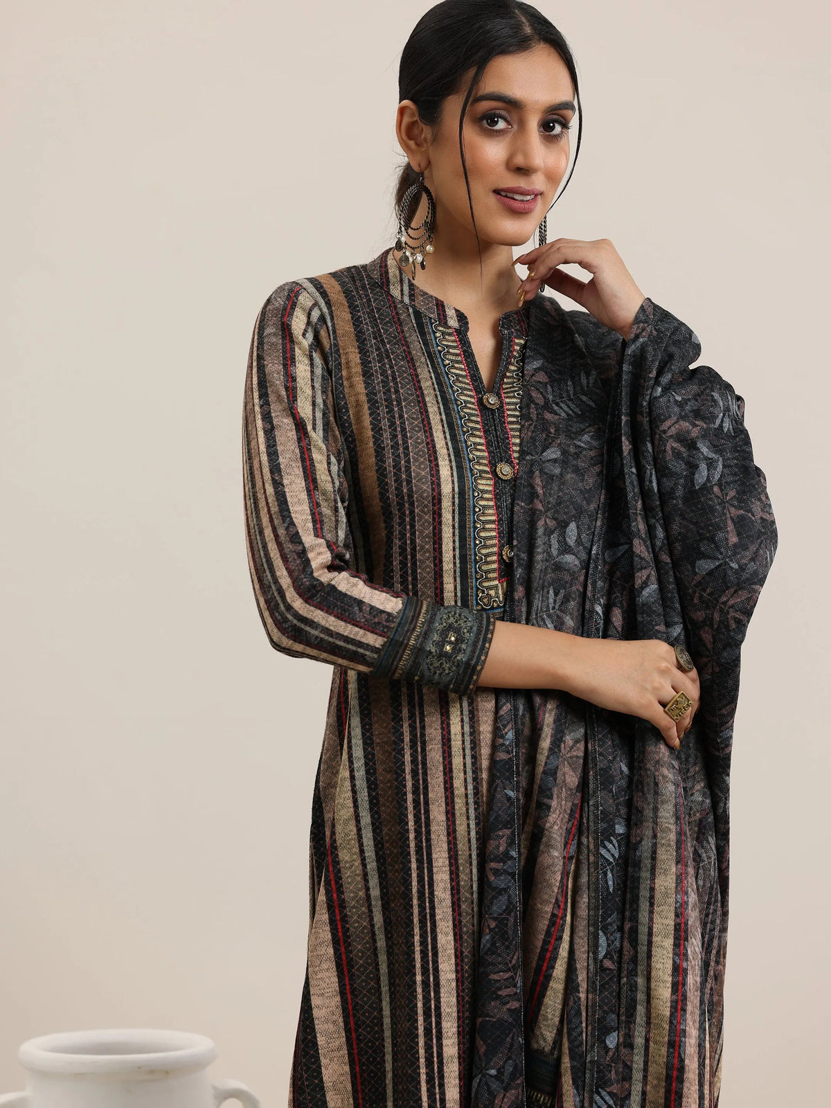 Libas Grey Printed Wool Blend Straight Suit With Dupatta