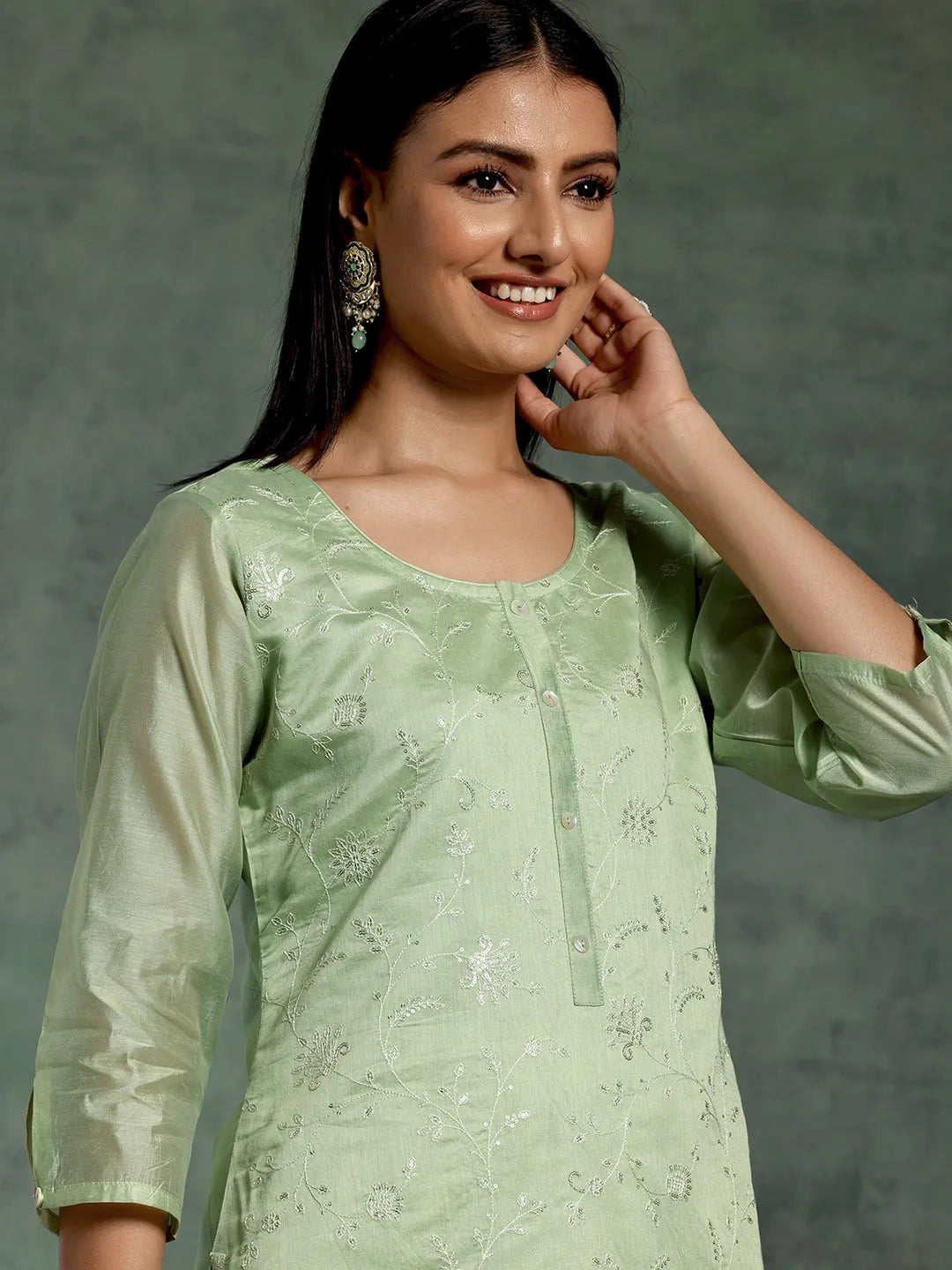 Gerua Green Embroidered Chanderi Silk Straight Kurta