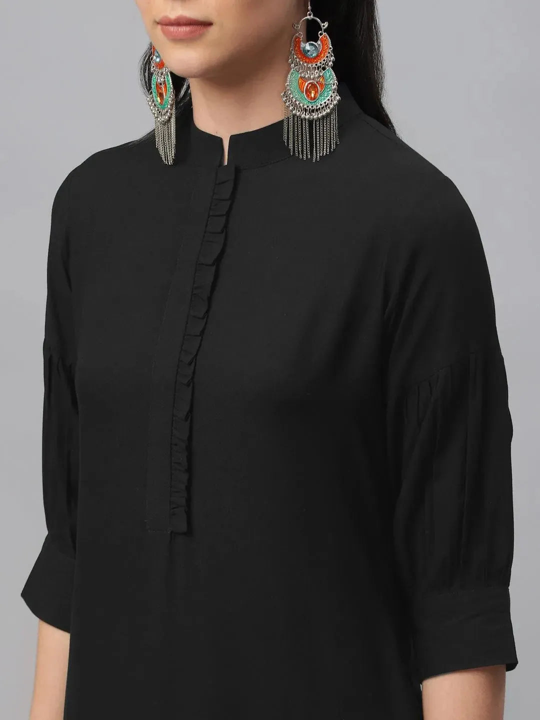 Libas Black Solid Rayon Kurta