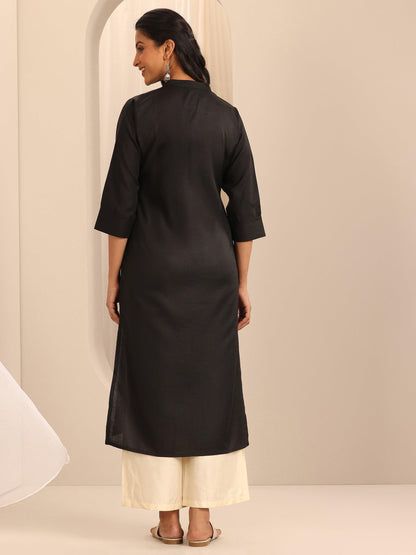 Libas Black Solid Cotton Blend Straight Kurta