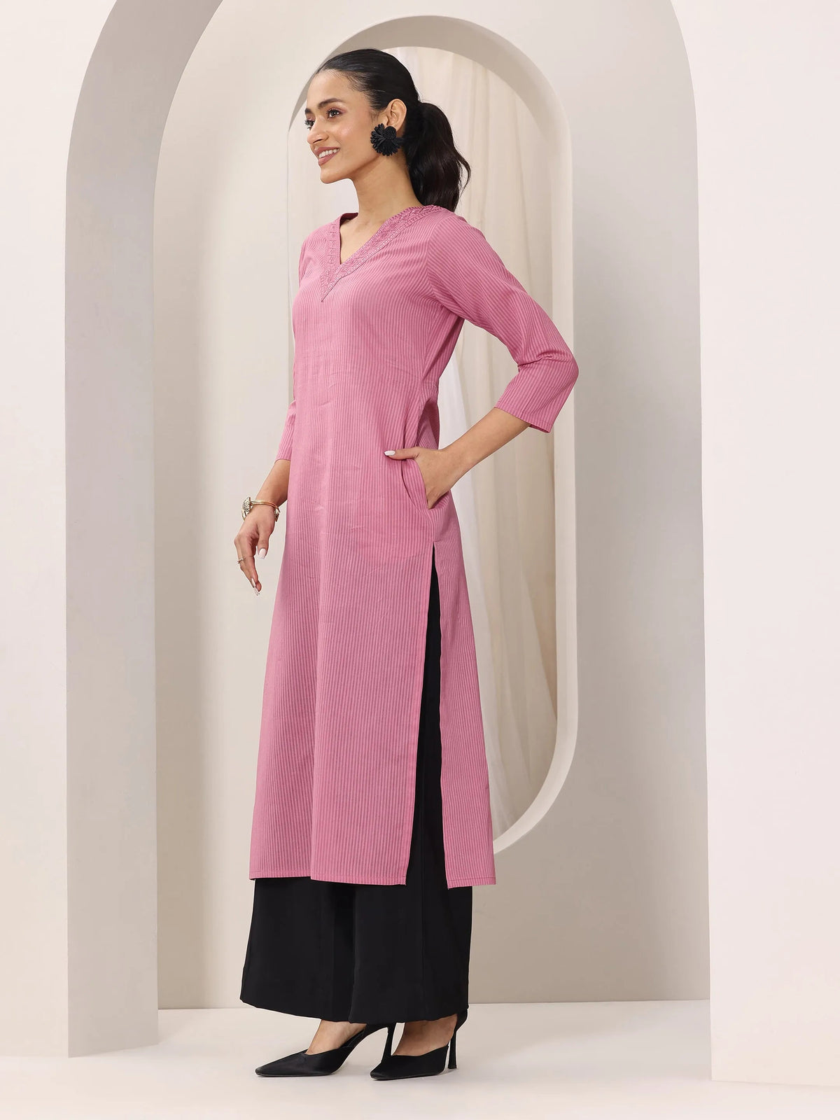 Libas Pink Printed Cotton Straight Kurta