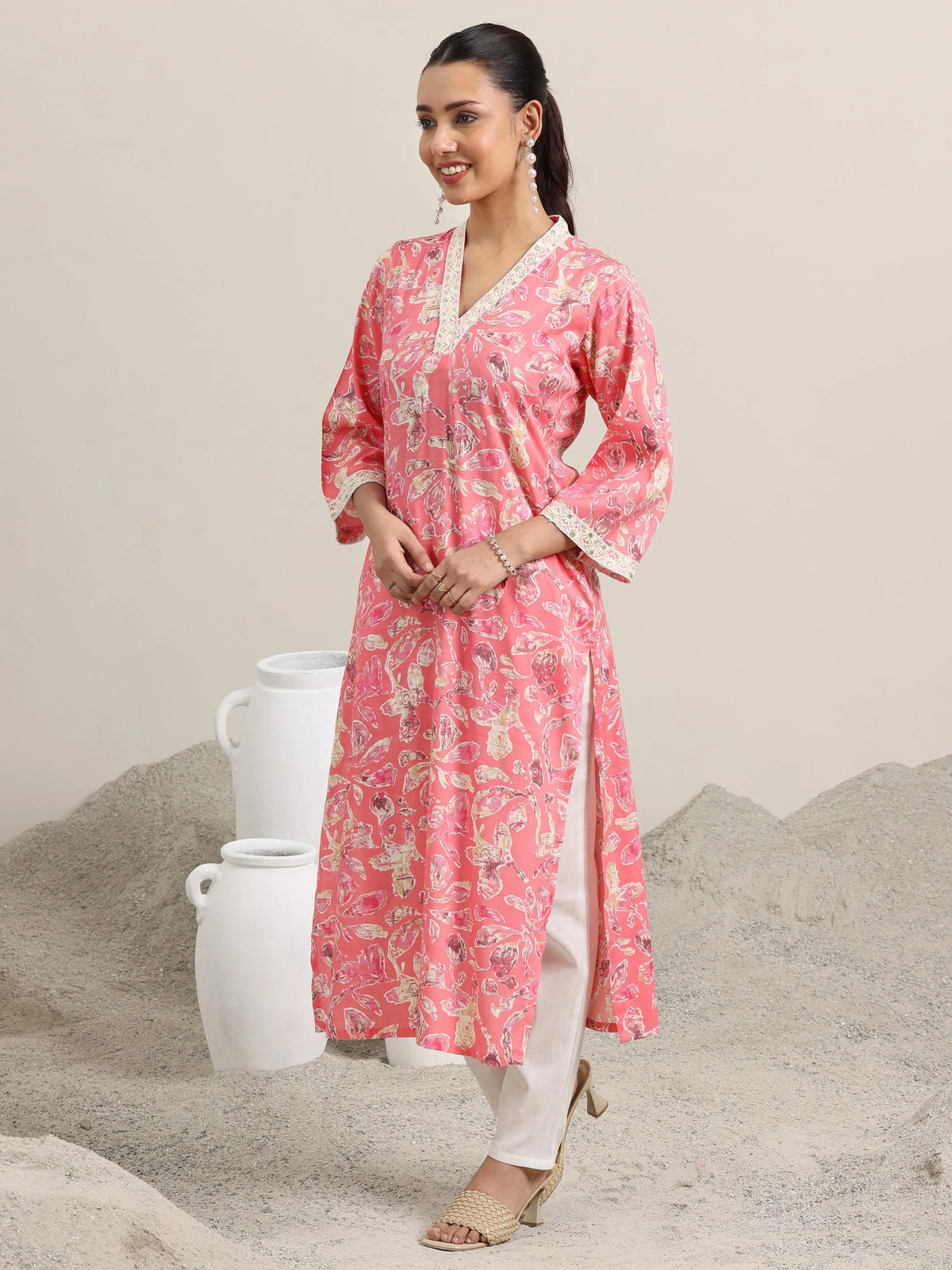 Gerua Pink Printed Cotton Blend Straight Kurta