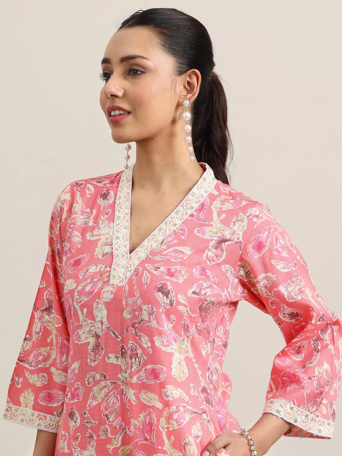 Gerua Pink Printed Cotton Blend Straight Kurta