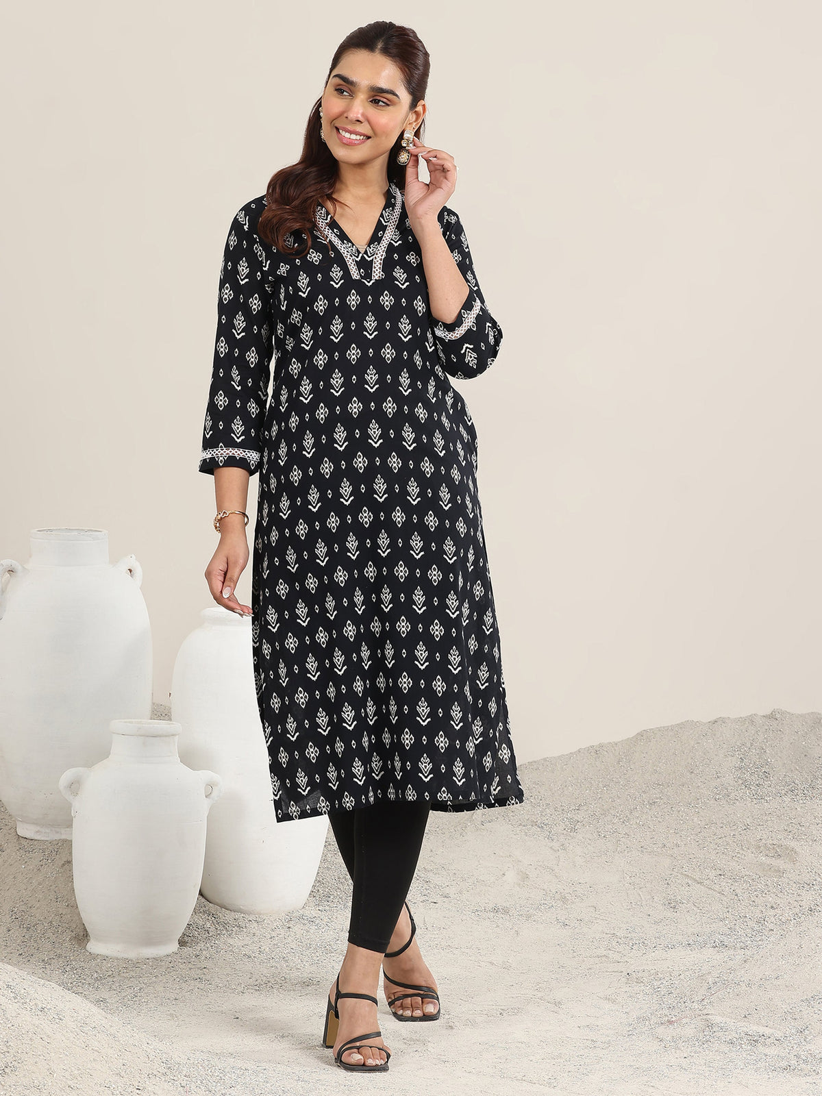 Libas Black Printed Cotton Straight Kurta