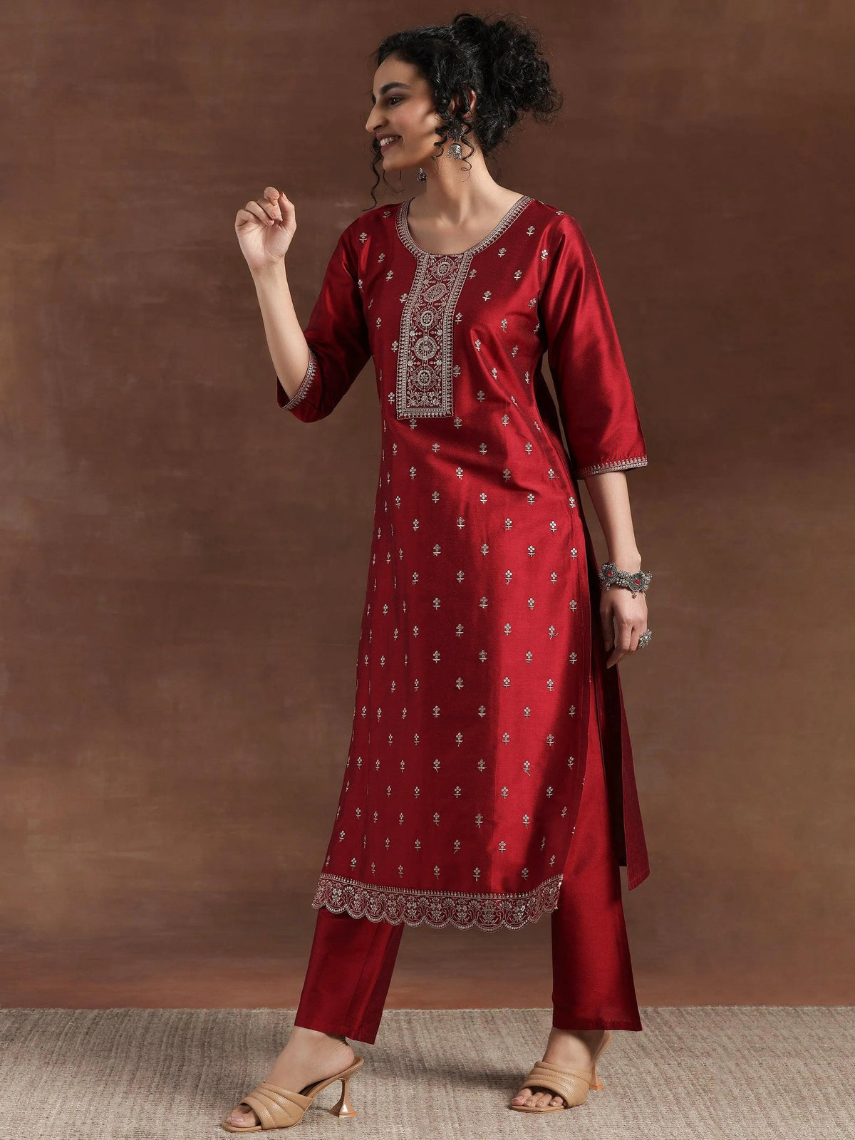 Gerua Red Embroidered Silk Blend Straight Suit With Dupatta