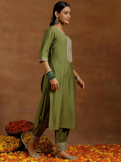 Gerua Green Yoke Design Silk Blend Straight Suit With Dupatta