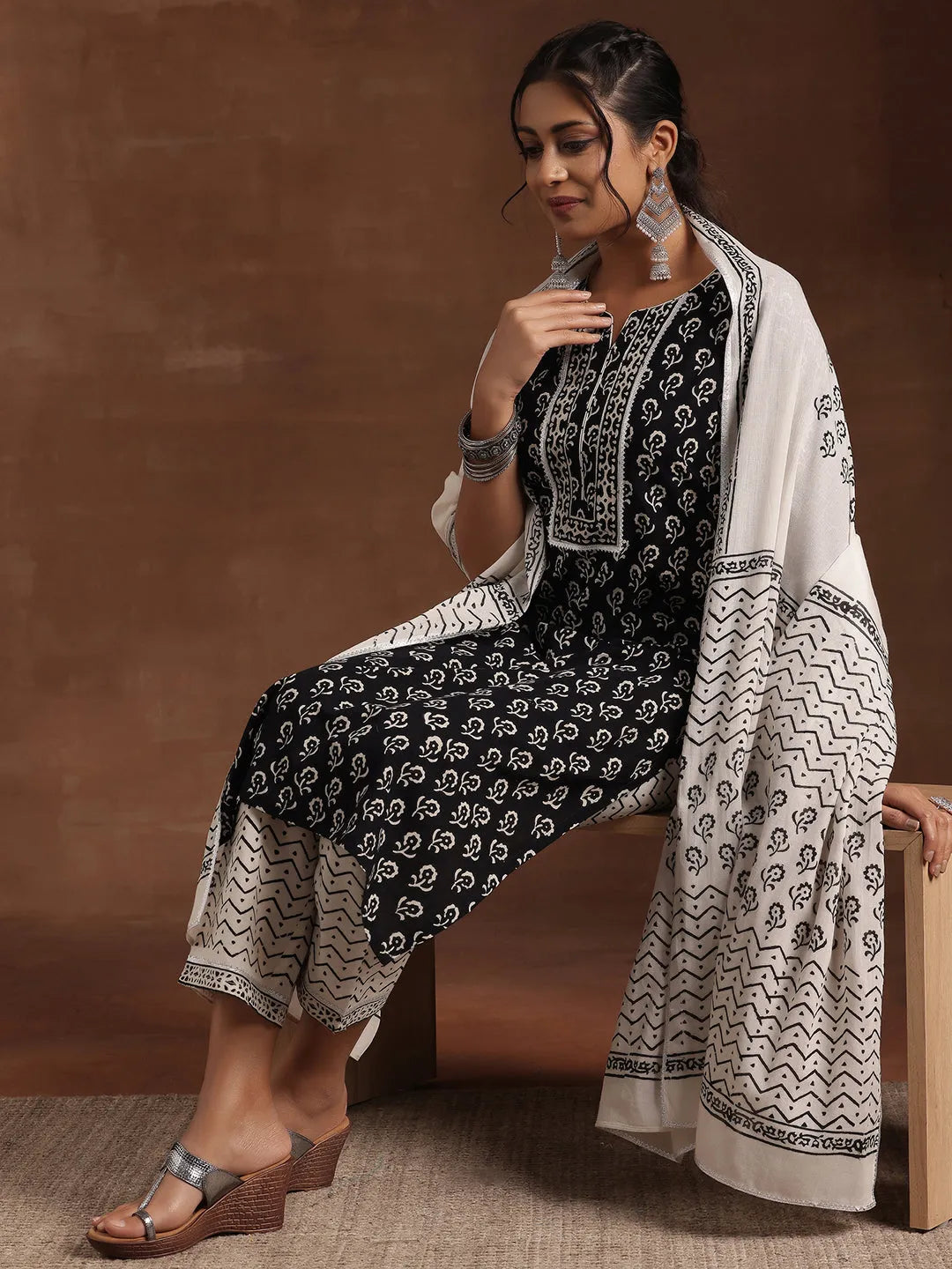Libas Black Printed Cotton Straight Suit With Dupatta