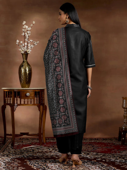 Gerua Black Solid Cotton Blend Straight Suit With Dupatta