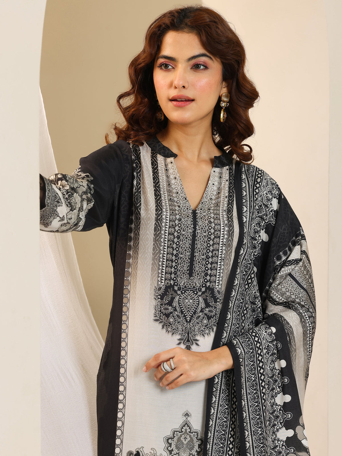 Libas Black Floral Printed Cotton Blend Straight Suit Set With Dupatta