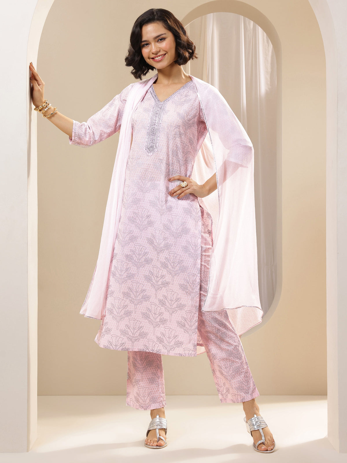 Libas Pink Printed Cotton Straight Suit Sets With Dupatta