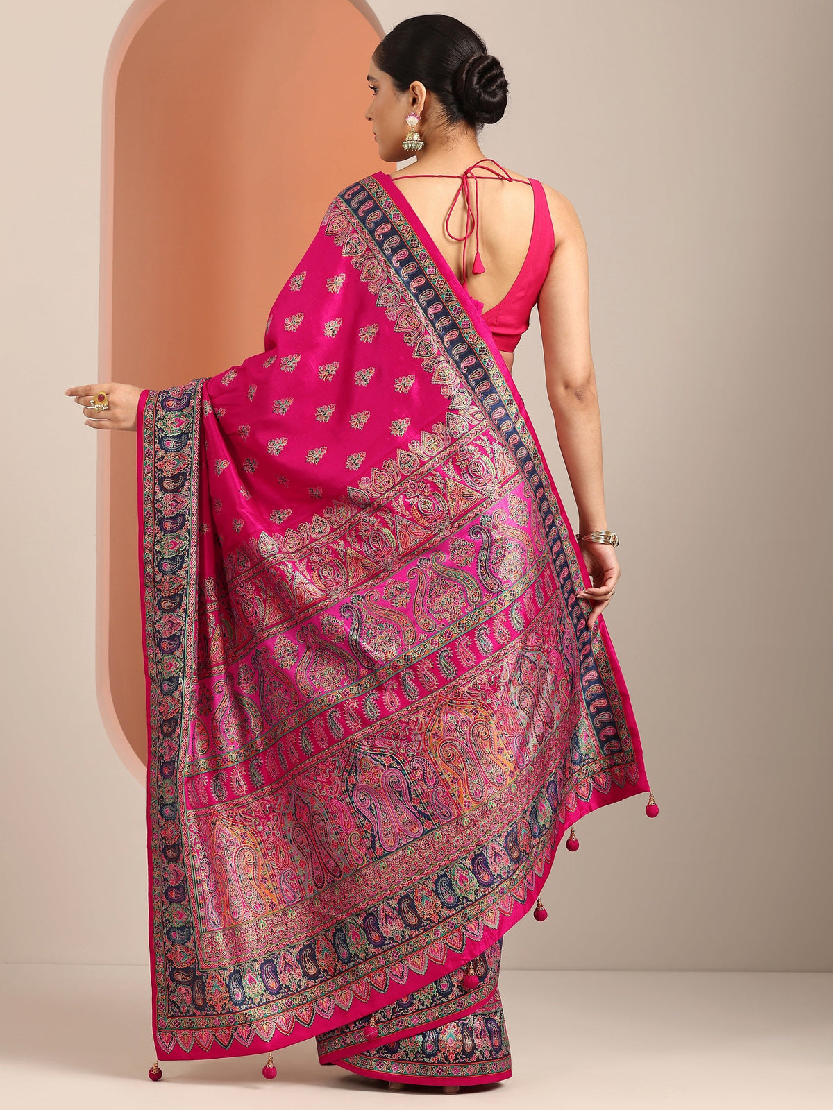 Libas Pink Printed Silk Blend Saree With Unstitched Blouse Piece
