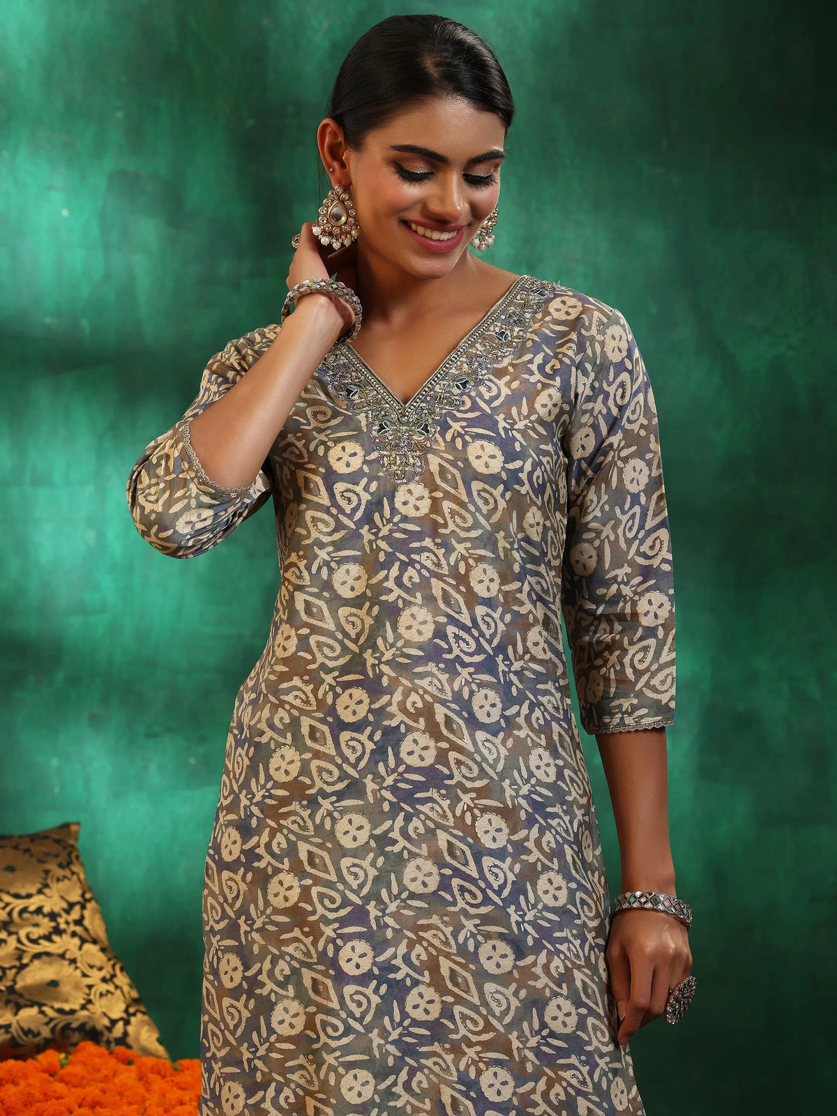 Gerua Mauve Printed Silk Blend Straight Suit With Dupatta