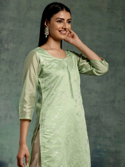 Gerua Green Embroidered Chanderi Silk Straight Kurta