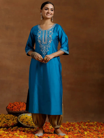 Gerua Blue Embroidered Silk Straight Kurta