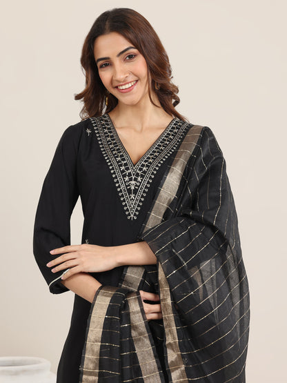 Gerua Black Embroidered Silk Blend Straight Suit With Dupatta