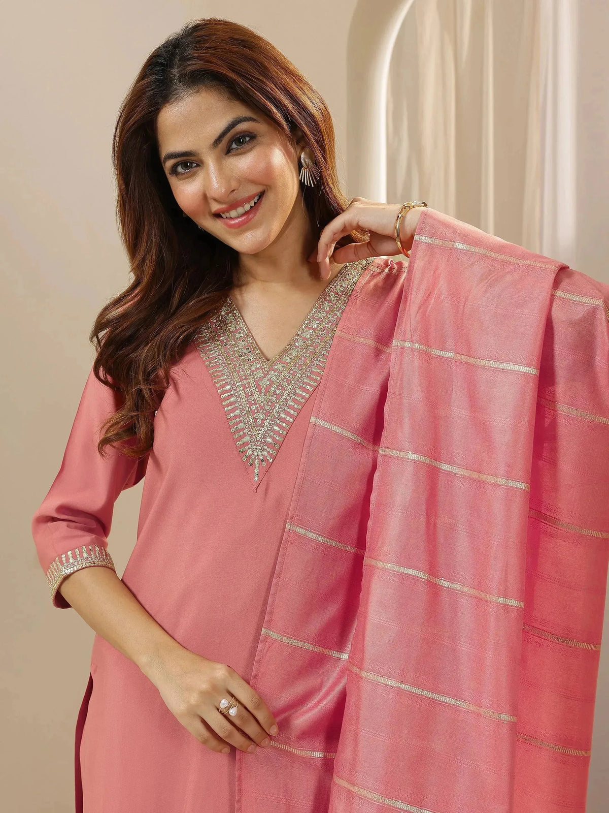 Gerua Peach Embroidered Silk Blend Straight Suit Sets With Dupatta