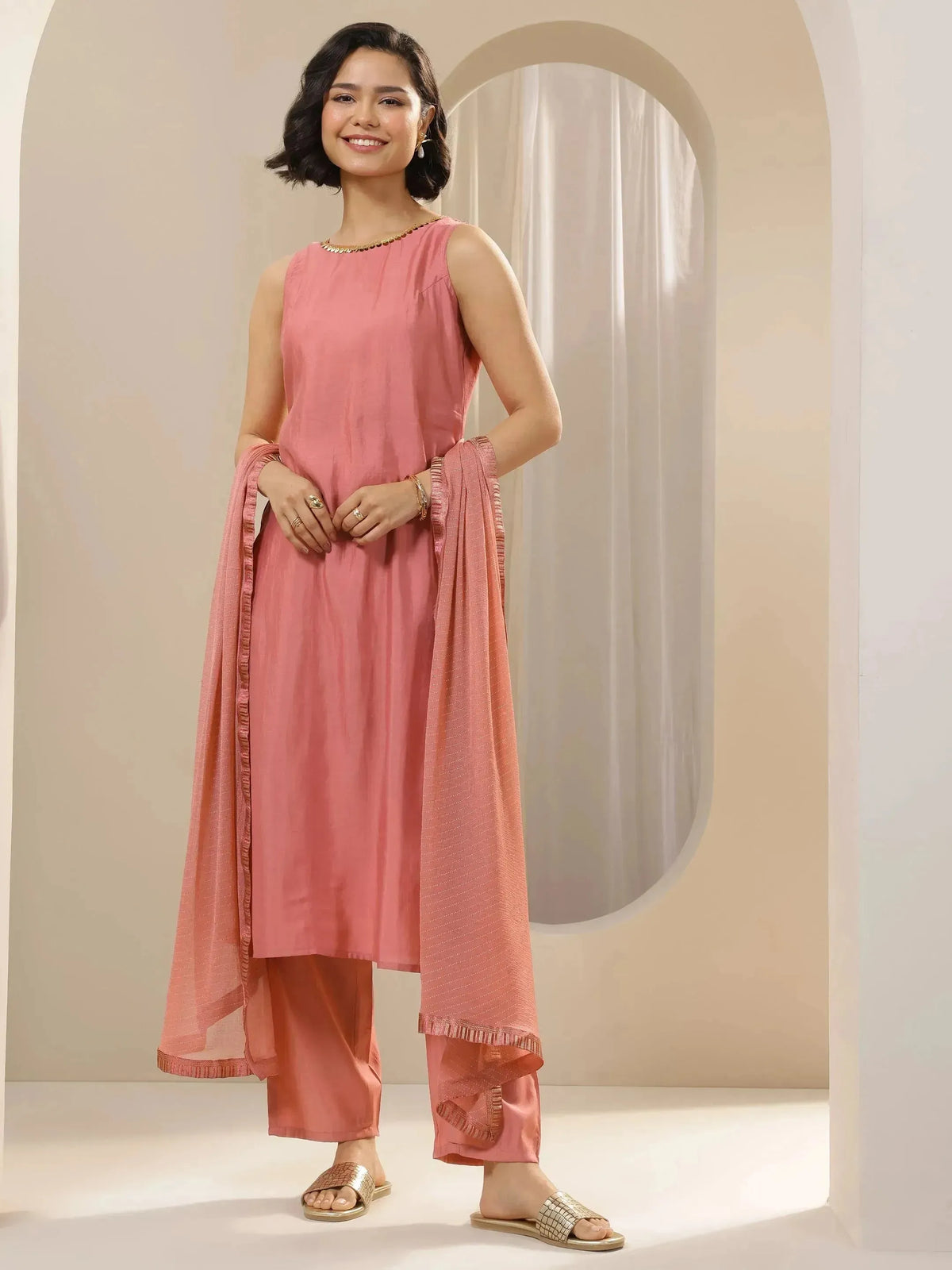 Gerua Peach Solid Silk Blend Straight Suit Sets With Dupatta