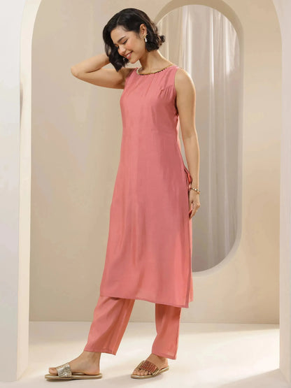 Gerua Peach Solid Silk Blend Straight Suit Sets With Dupatta
