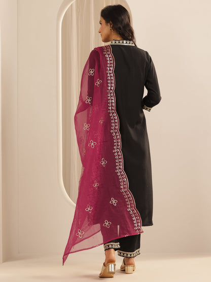 Gerua Black Solid Silk blend Straight Suit Set With Dupatta