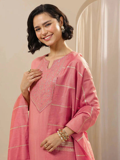 Gerua Peach Embroidered Silk Blend Straight Suit Sets With Dupatta