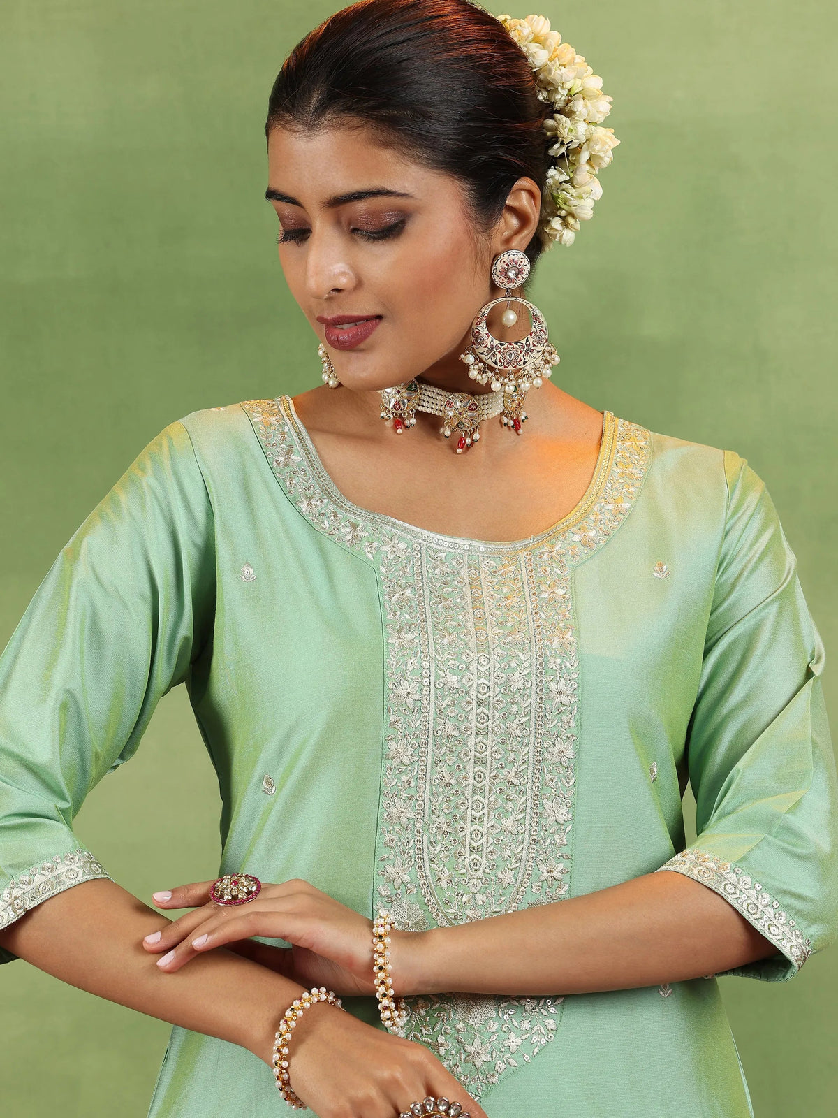 Gerua Green Embroidered Silk Blend Straight Suit With Dupatta
