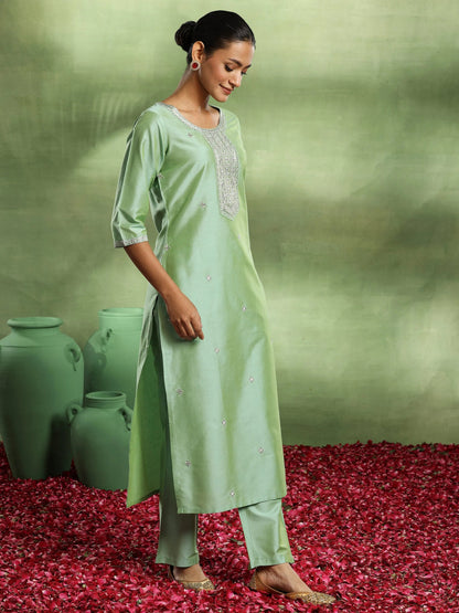 Gerua Green Embroidered Silk Blend Straight Suit With Dupatta