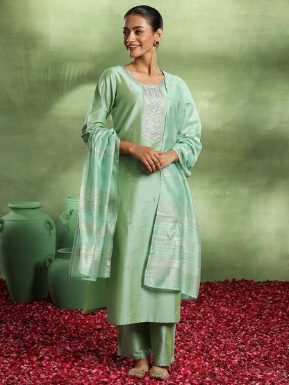 Gerua Green Embroidered Silk Blend Straight Suit With Dupatta