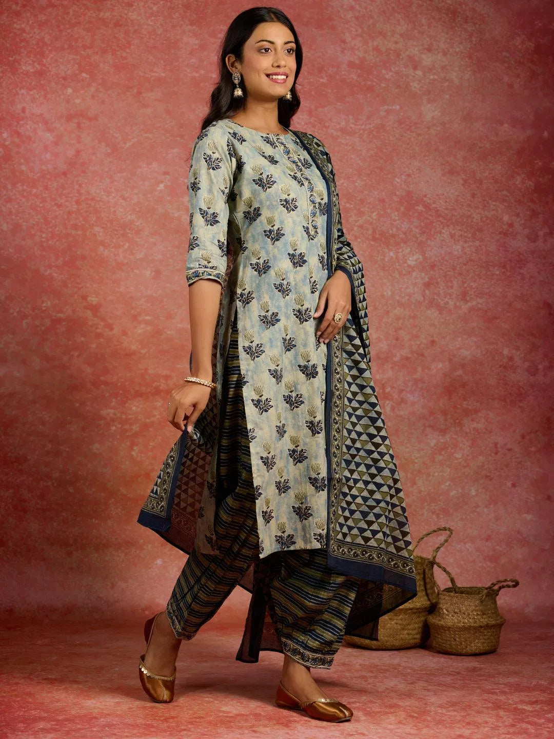 Libas Grey Printed Cotton Straight Suit With Dupatta